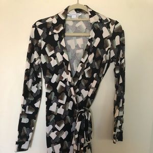Diane von Furstenberg wrap dress size 6